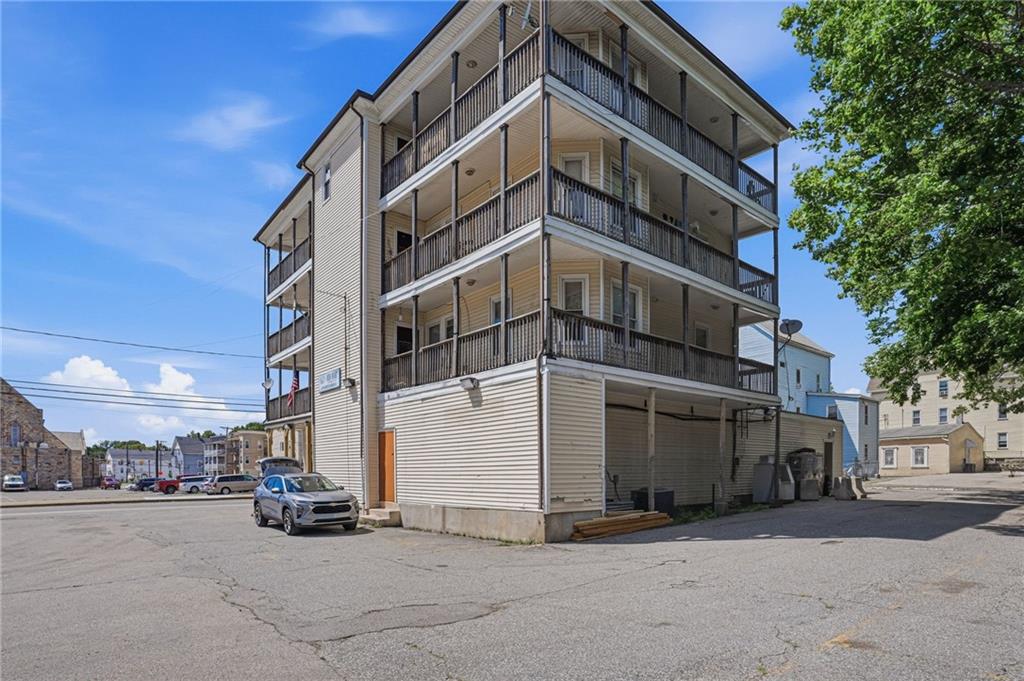 937 939 Social Street Property Photo 36
