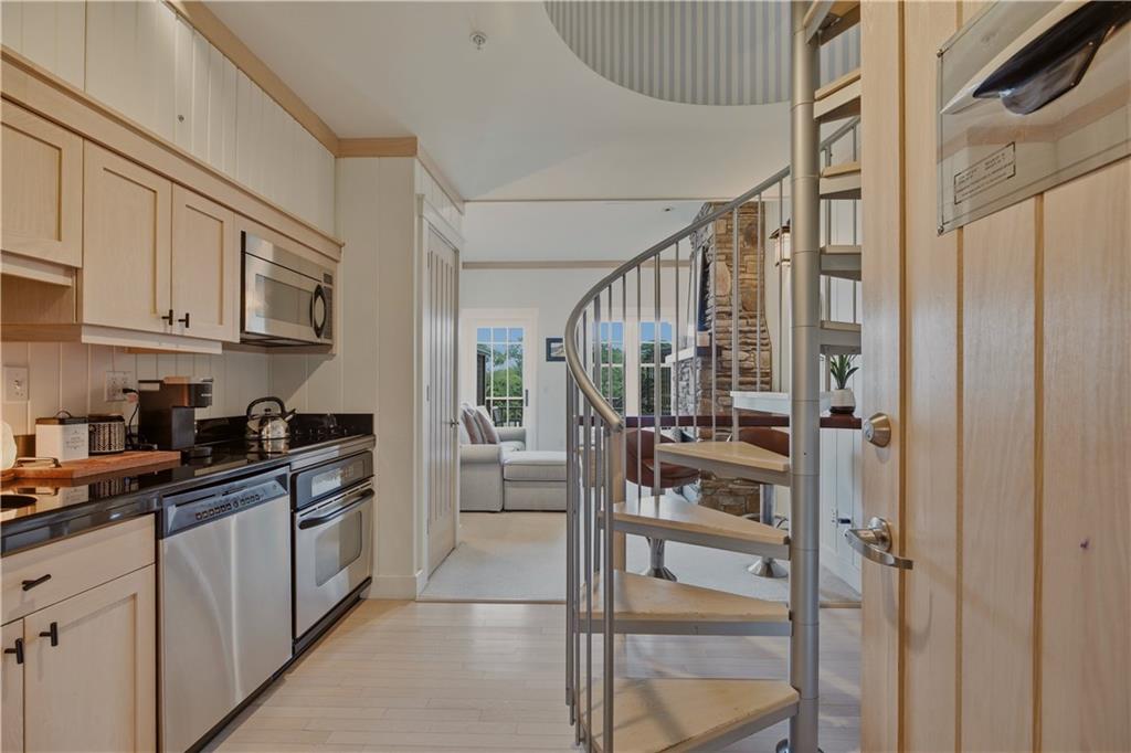 275 Depot Avenue Unit Reliance Property Photo 5