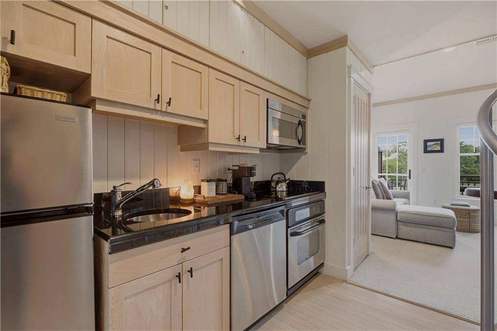 275 Depot Avenue Unit Reliance Property Photo 6