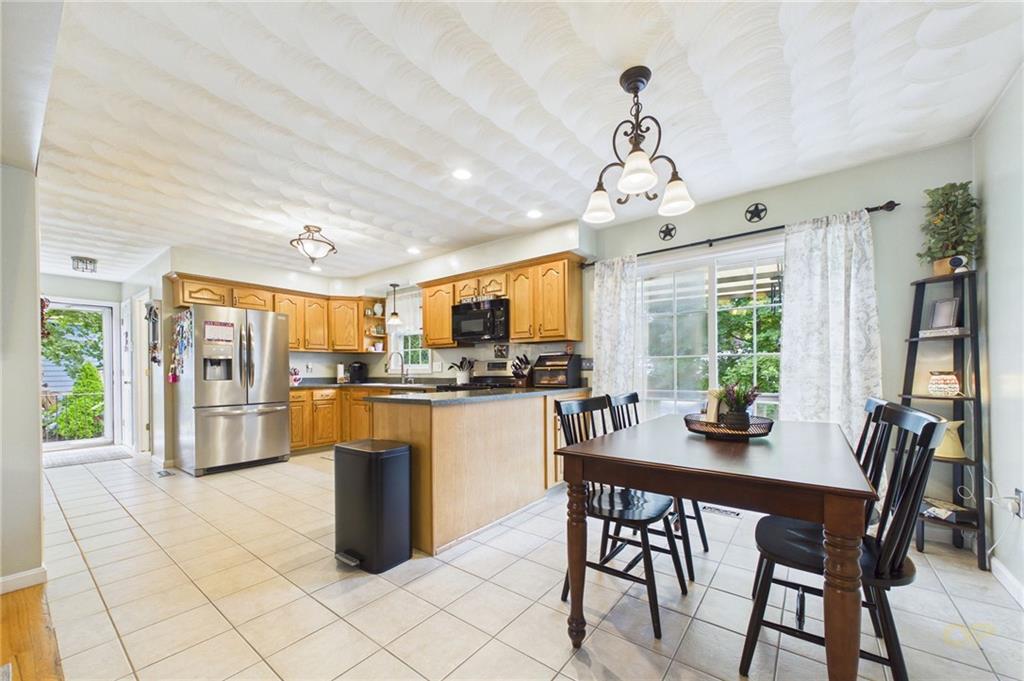 152 Concord Avenue Property Photo 8