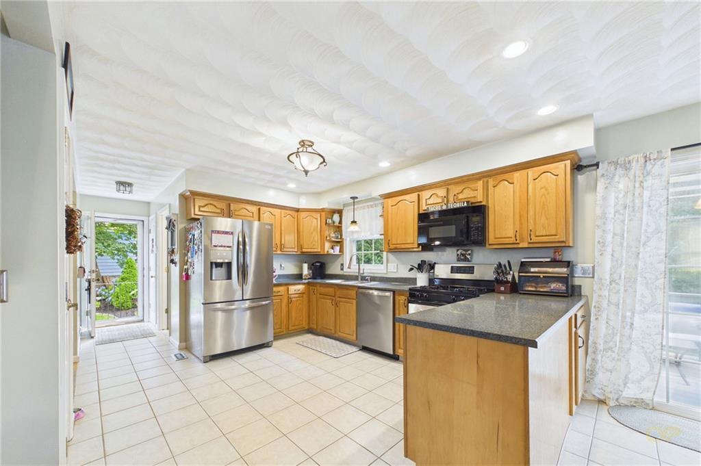 152 Concord Avenue Property Photo 10