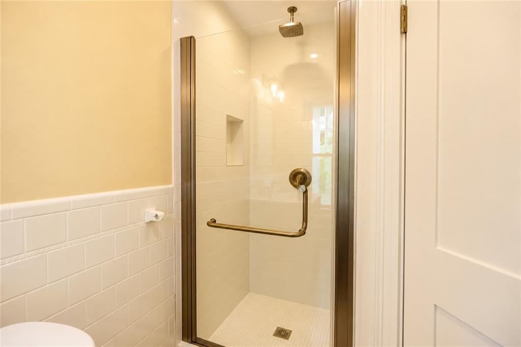 15 Redfern Street Property Photo 12