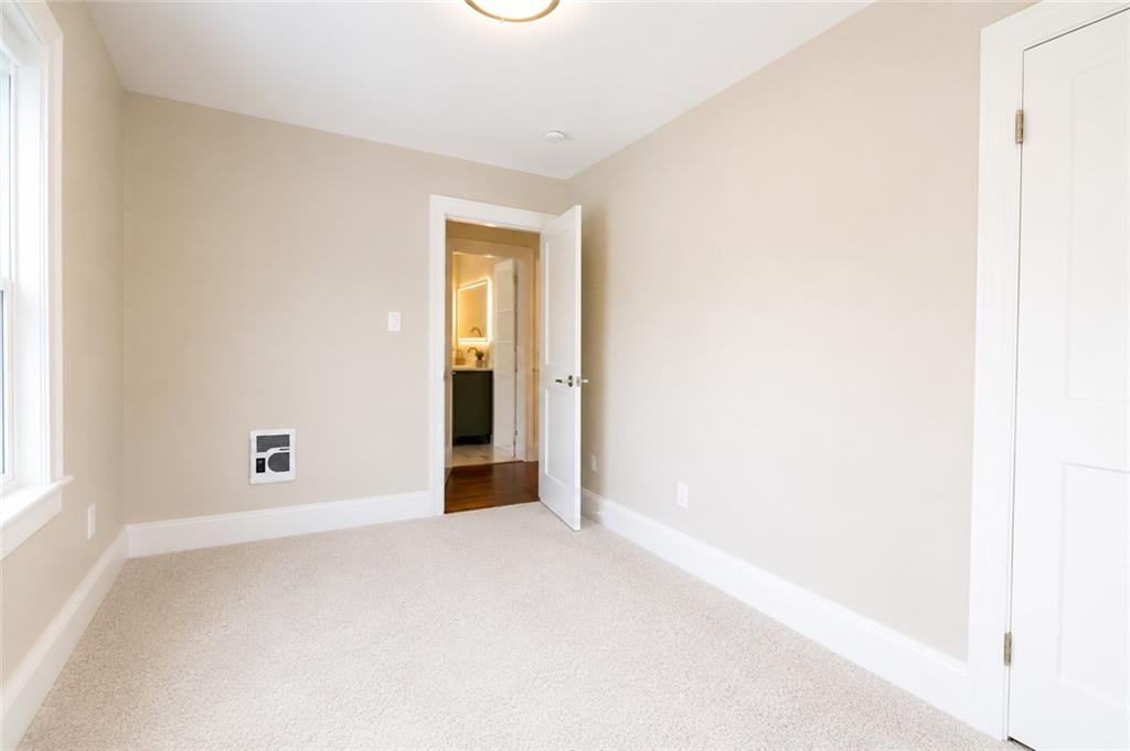 15 Redfern Street Property Photo 24