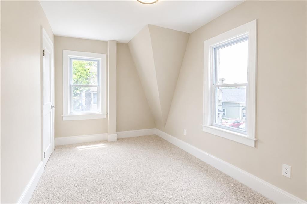 15 Redfern Street Property Photo 27