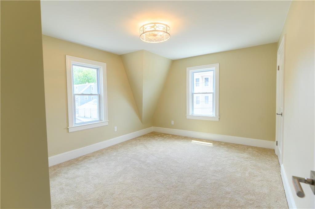 15 Redfern Street Property Photo 31
