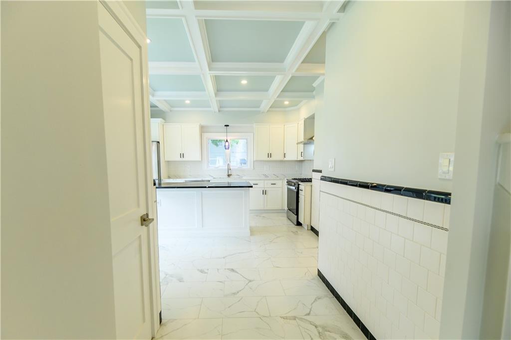 15 Redfern Street Property Photo 39