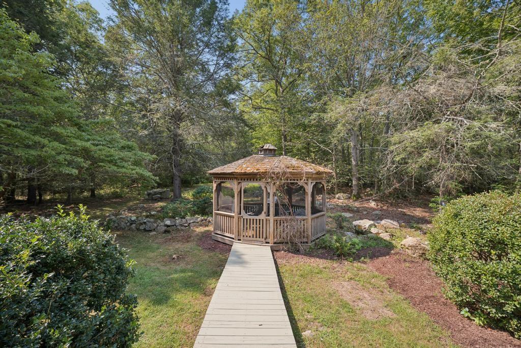 840 Lake Road Property Photo 16