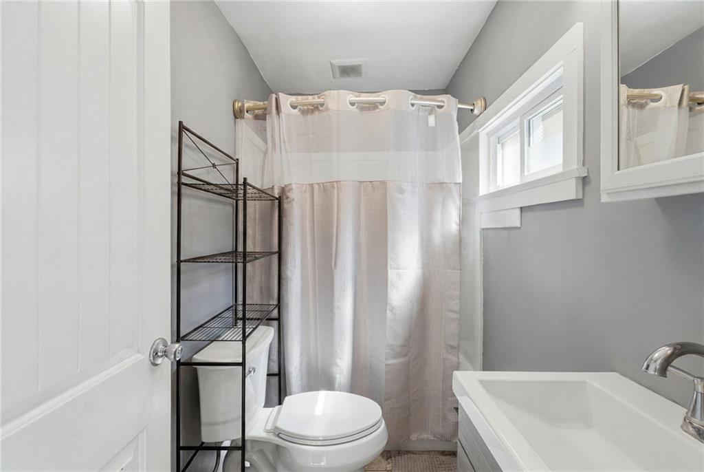 515 Davisville Road Property Photo 17