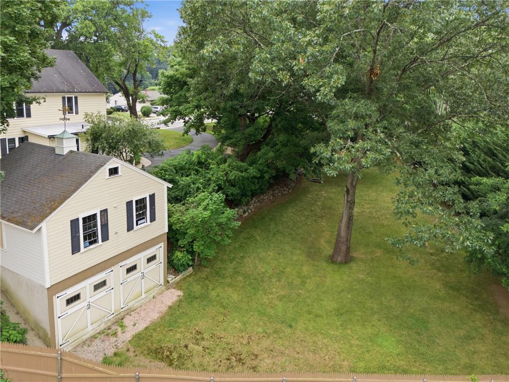 1331 New London Avenue Property Photo 6