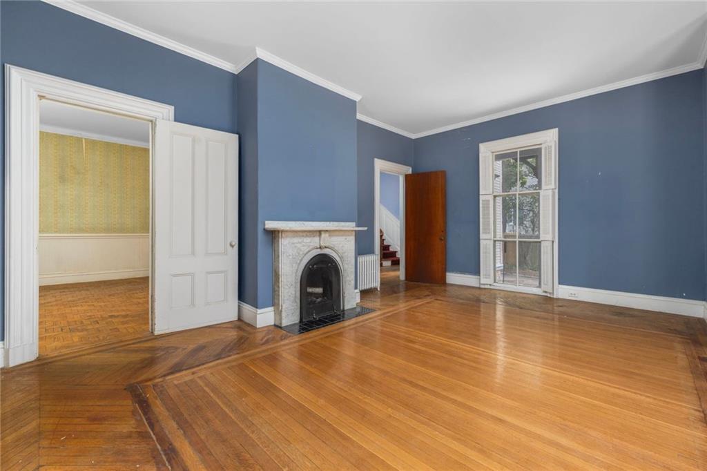 36 Ayrault Street Property Photo 6