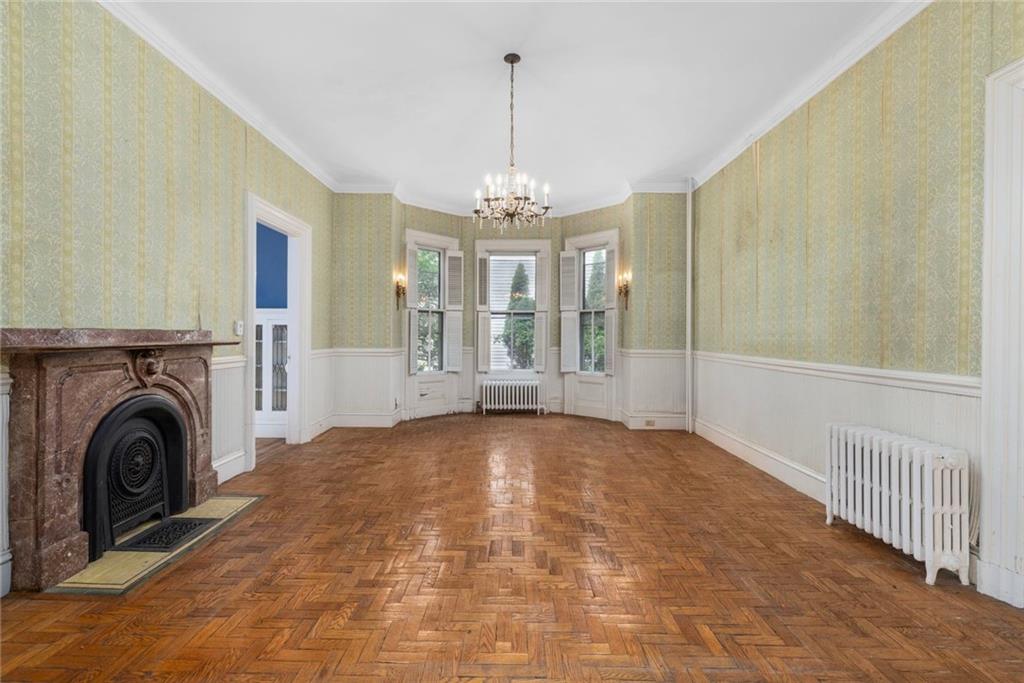 36 Ayrault Street Property Photo 10
