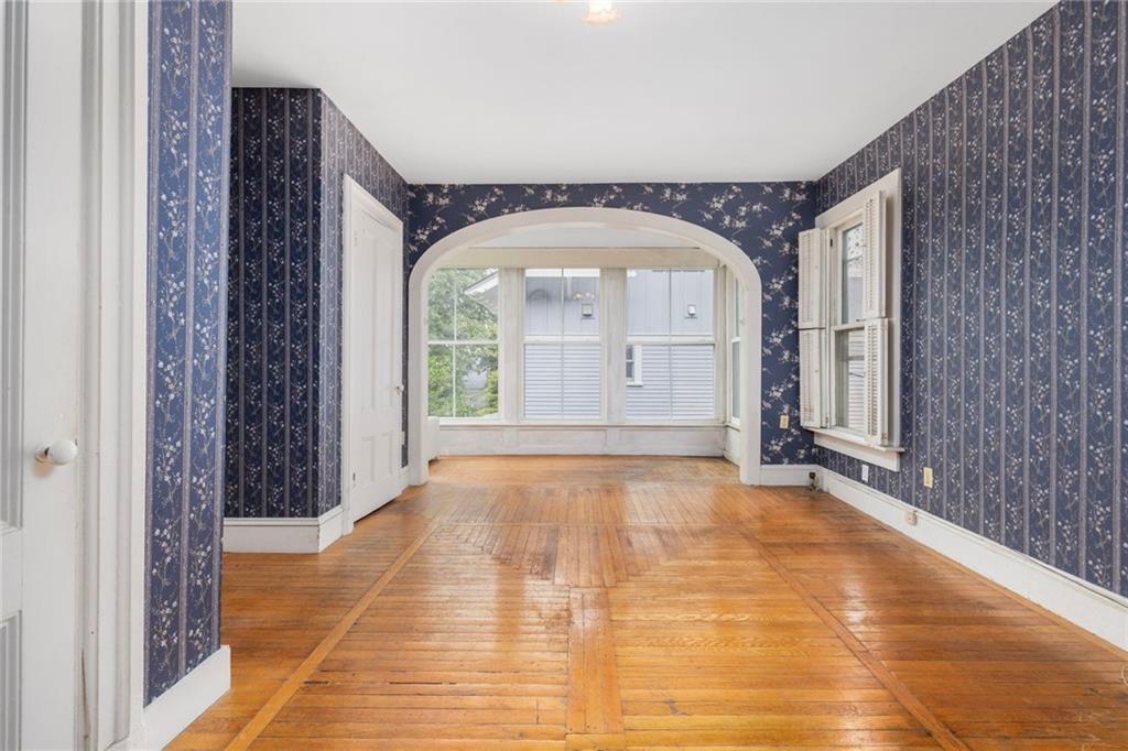 36 Ayrault Street Property Photo 21