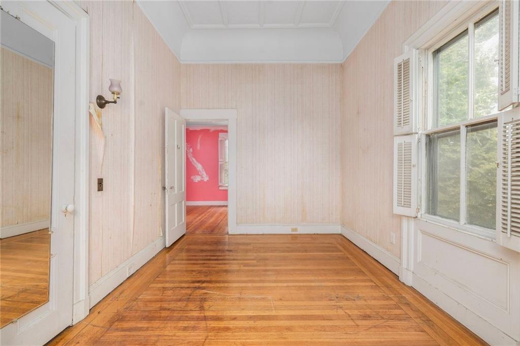 36 Ayrault Street Property Photo 26