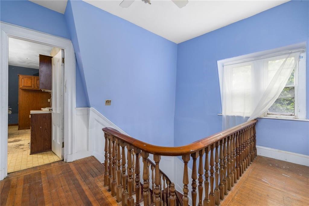 36 Ayrault Street Property Photo 28