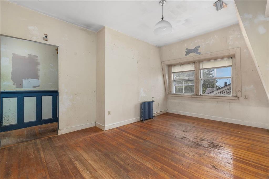 36 Ayrault Street Property Photo 31