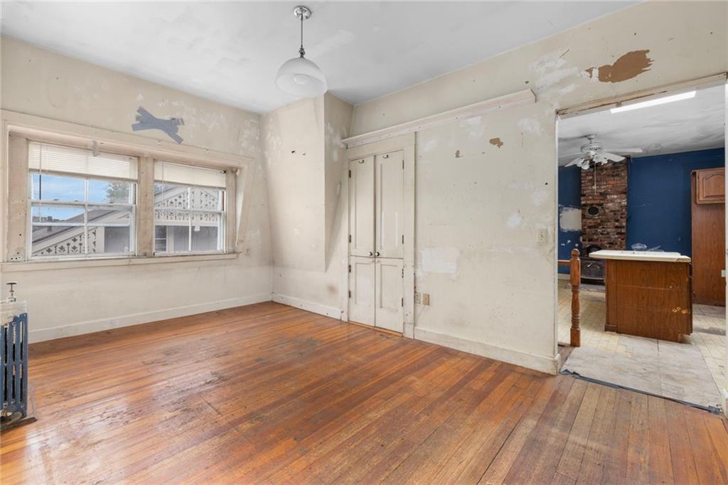 36 Ayrault Street Property Photo 32