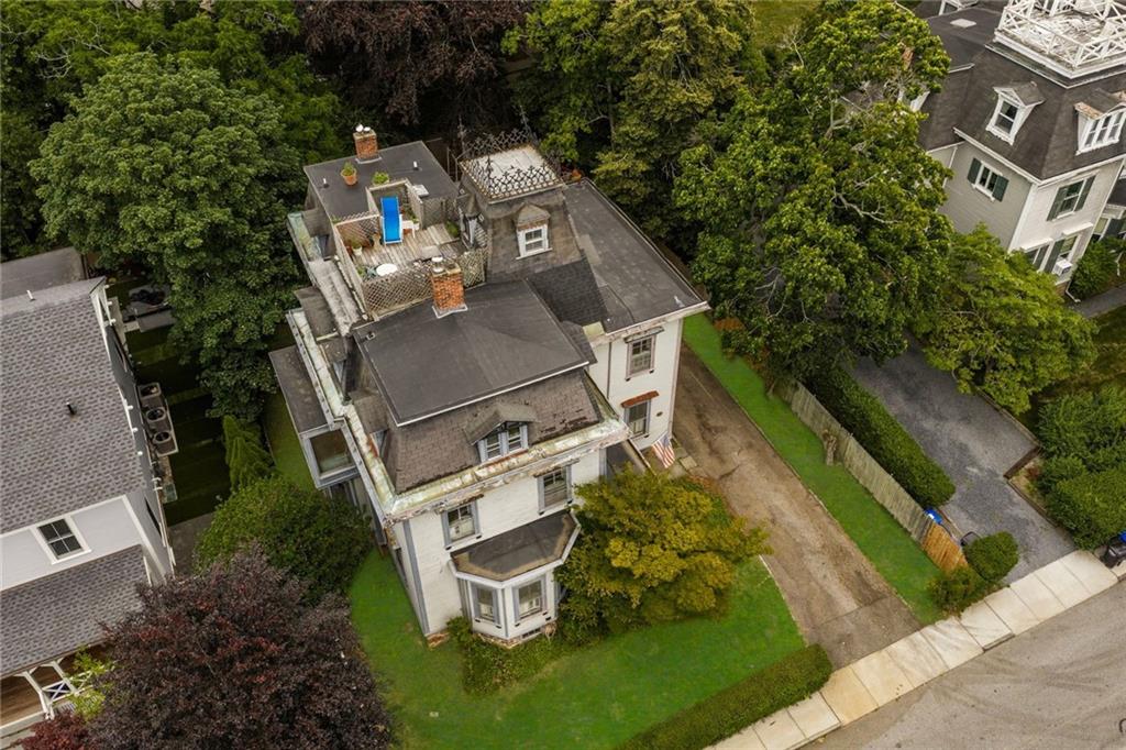 36 Ayrault Street Property Photo 34
