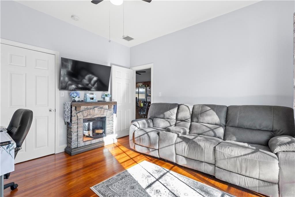 136 Windmill Street Property Photo 7