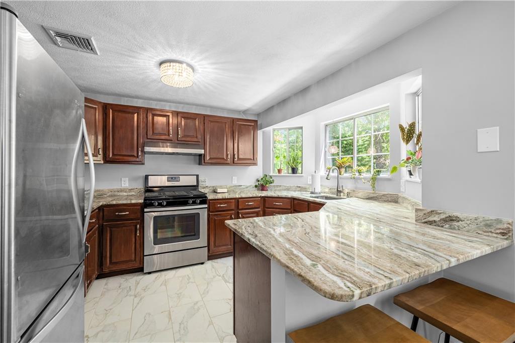 40 Eagle Run Unit D Property Photo 17