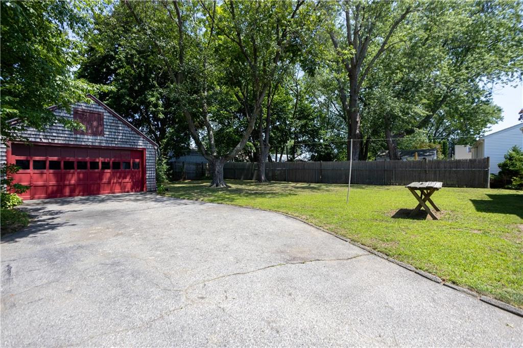 73 Lindy Avenue Property Photo 26