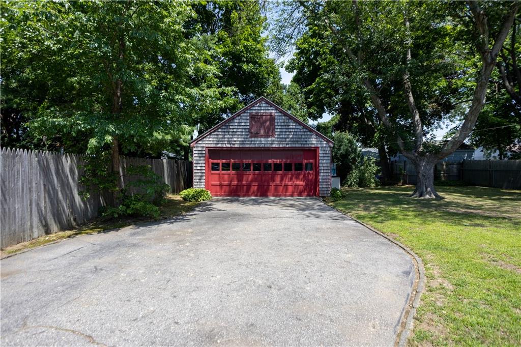 73 Lindy Avenue Property Photo 27