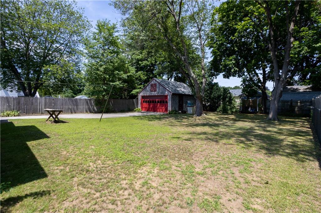 73 Lindy Avenue Property Photo 28