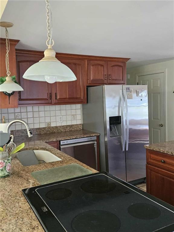 1 Brookdale Drive Property Photo 8
