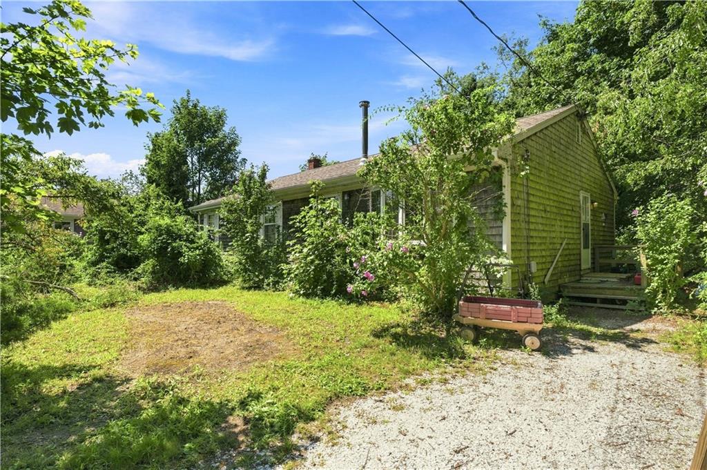 54 Narragansett Boulevard Property Photo 2