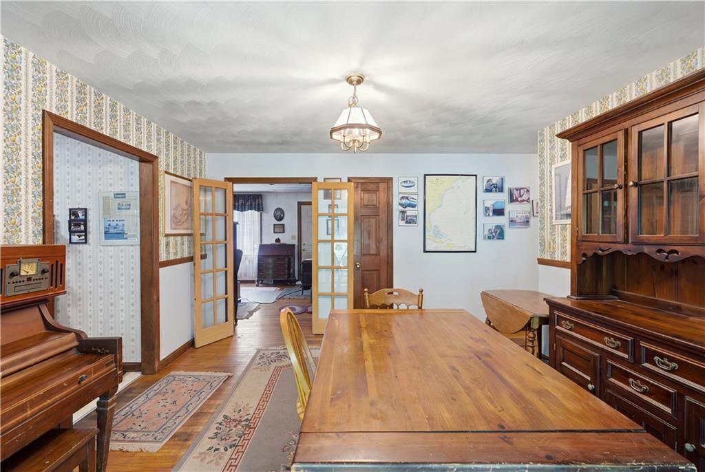 54 Narragansett Boulevard Property Photo 5