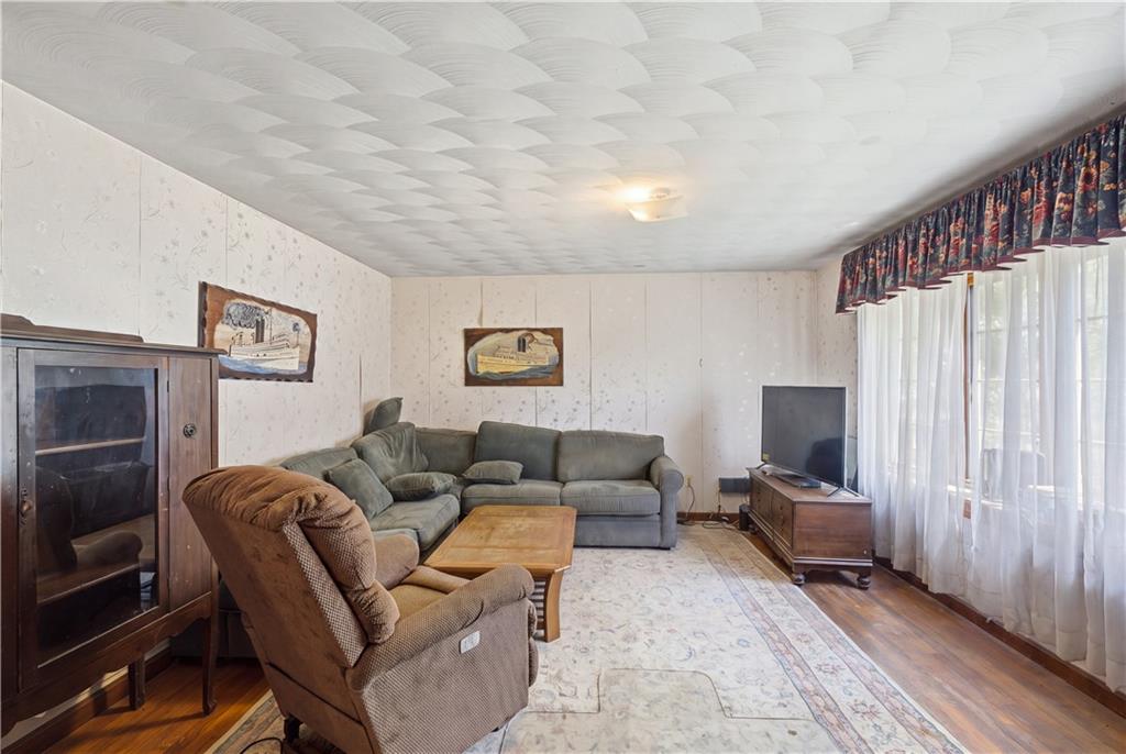 54 Narragansett Boulevard Property Photo 10