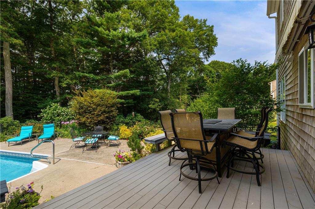 364 Orchard Woods Drive Property Photo 8