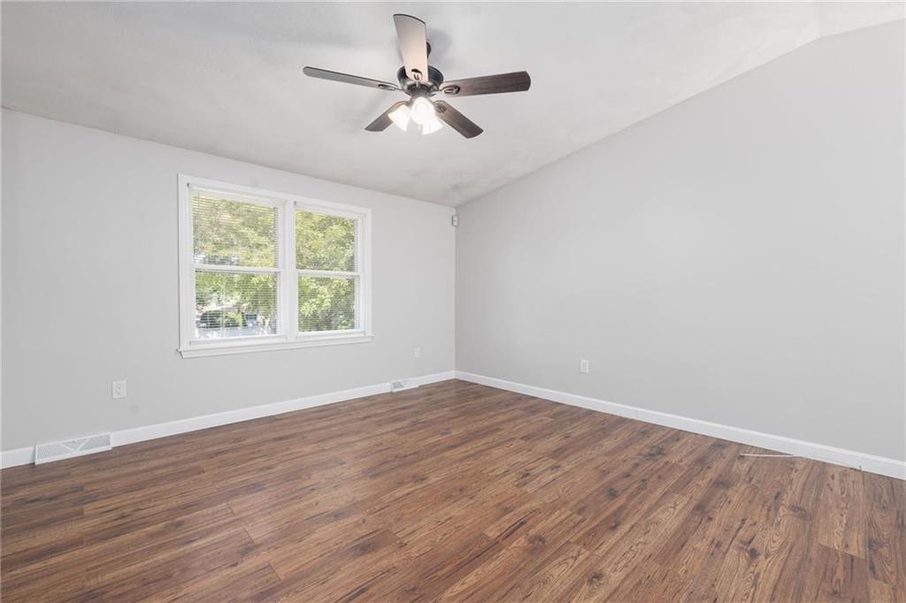 29 Pepper Bush Trail Property Photo 6