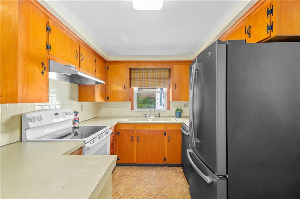 54 Burnett Street Property Photo 11