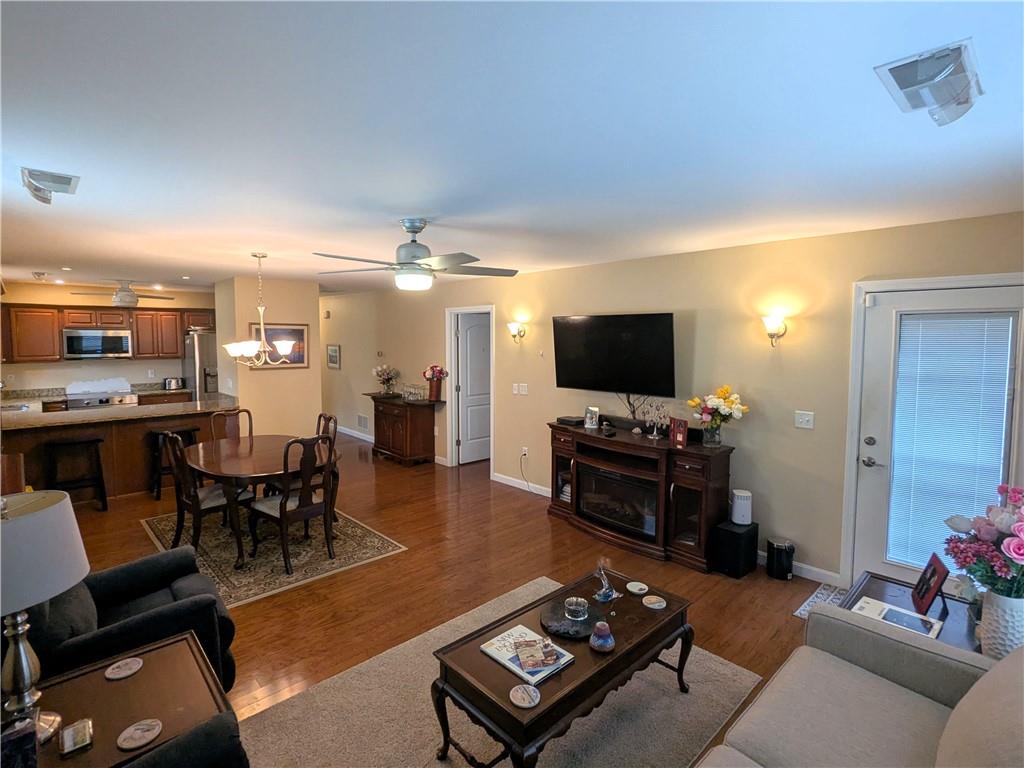 105 Village Green Circle Property Photo 4