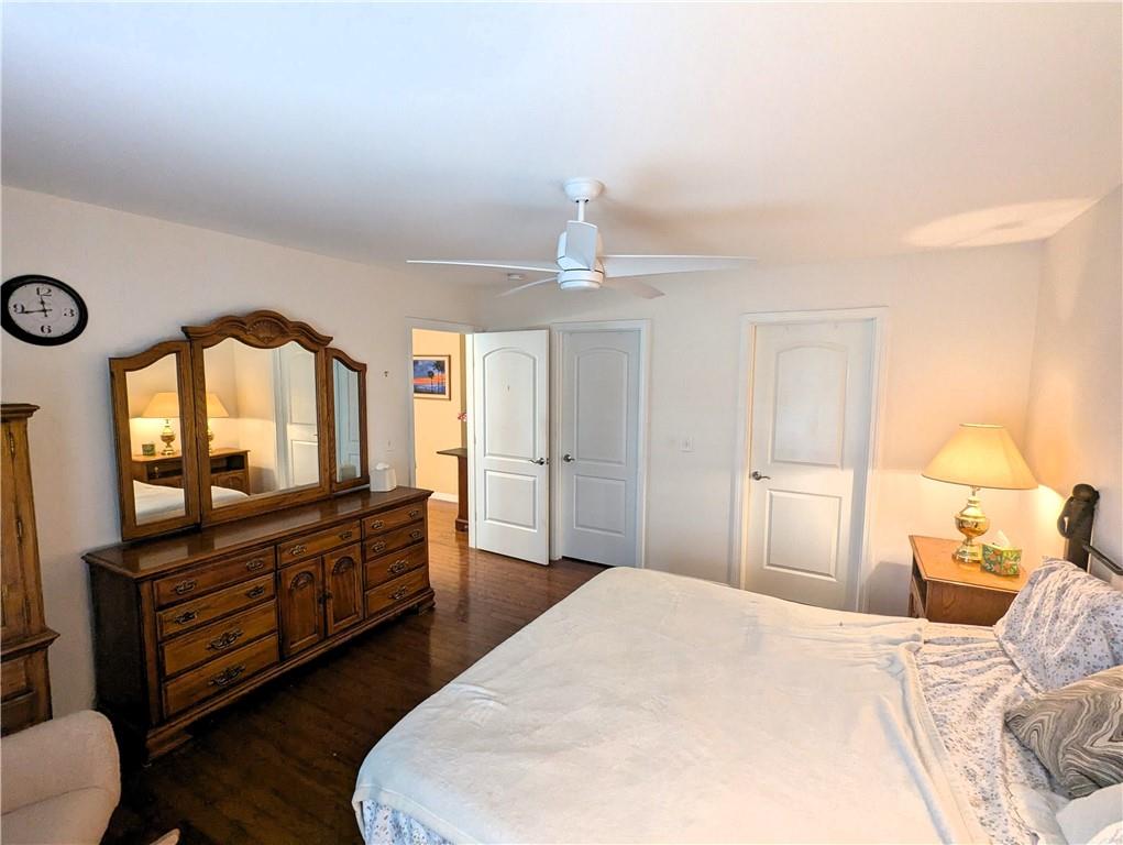 105 Village Green Circle Property Photo 7