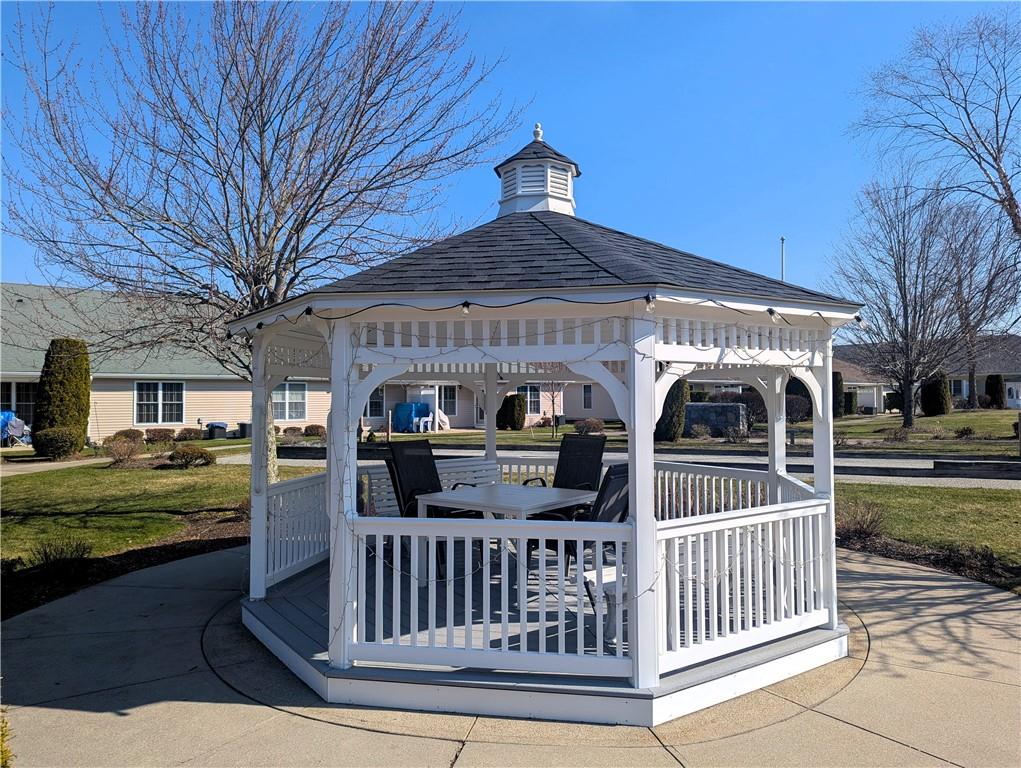 105 Village Green Circle Property Photo 27