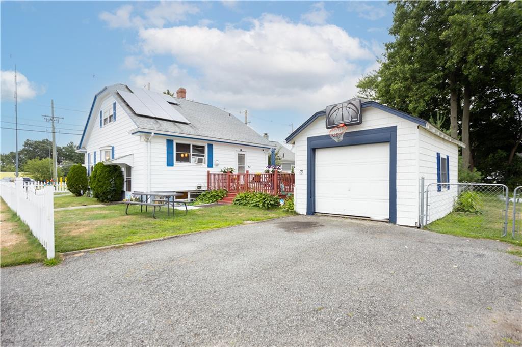 108 York Avenue Property Photo 3