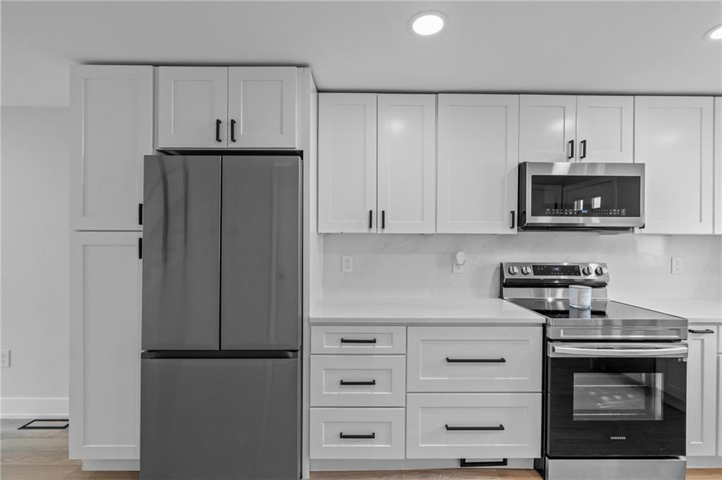 41 Dale Avenue Unit D Property Photo 4