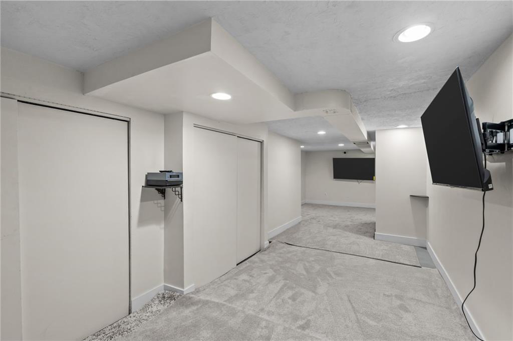 41 Dale Avenue Unit D Property Photo 26