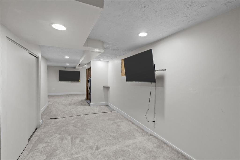 41 Dale Avenue Unit D Property Photo 27