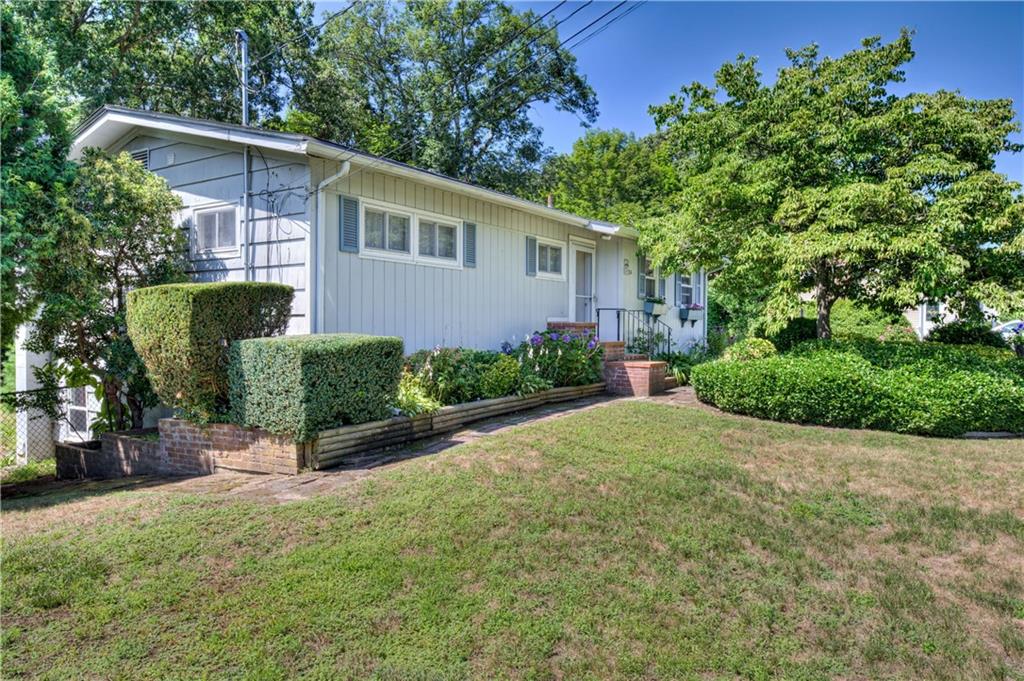 16 Superior Street Property Photo 1