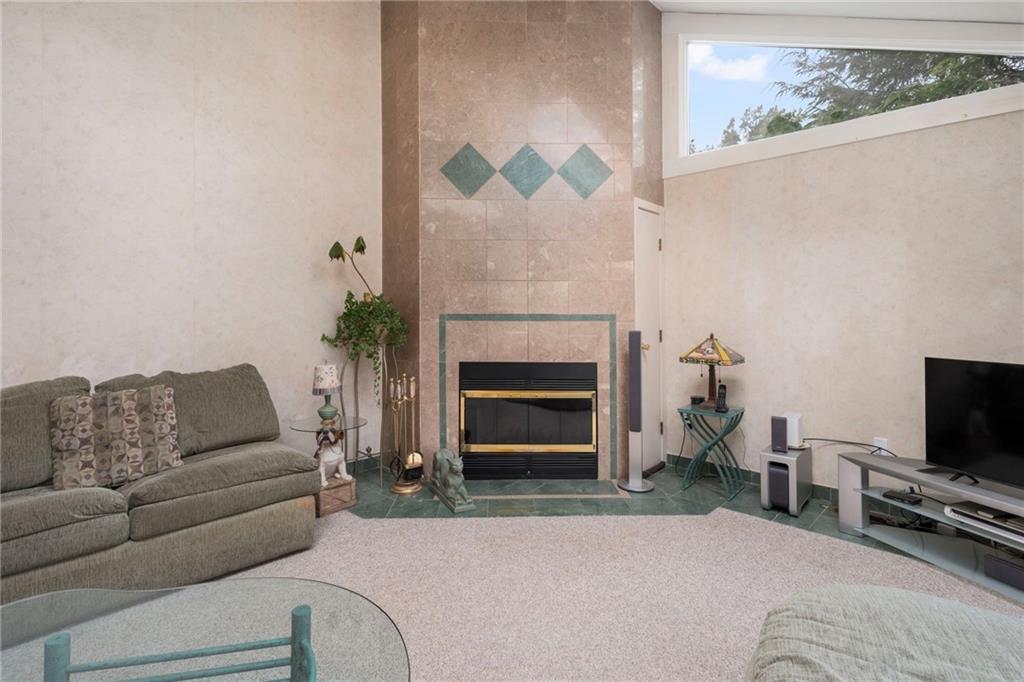 22 Golden View Drive Property Photo 19