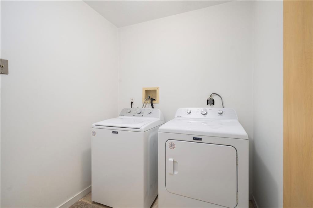 22 Golden View Drive Property Photo 27