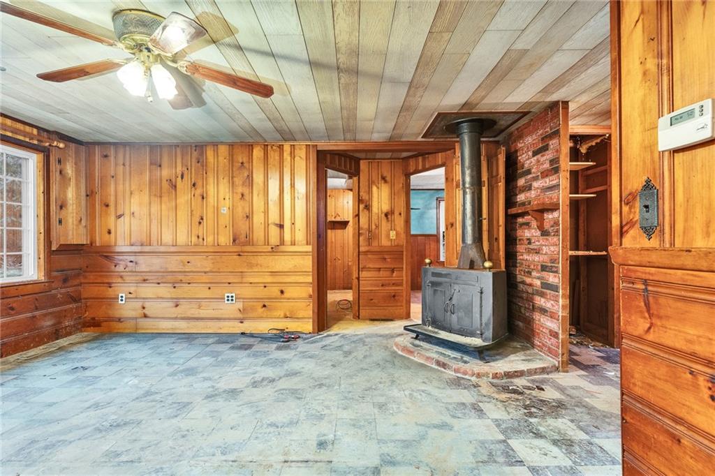 119 Breakheart Hill Road Property Photo 12