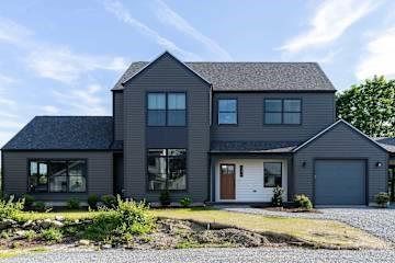 557 Bristol Ferry Road UNIT A Property Photo 1