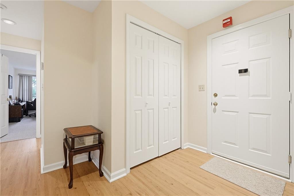 185 Manville Hill Road Unit 106 Property Photo 3