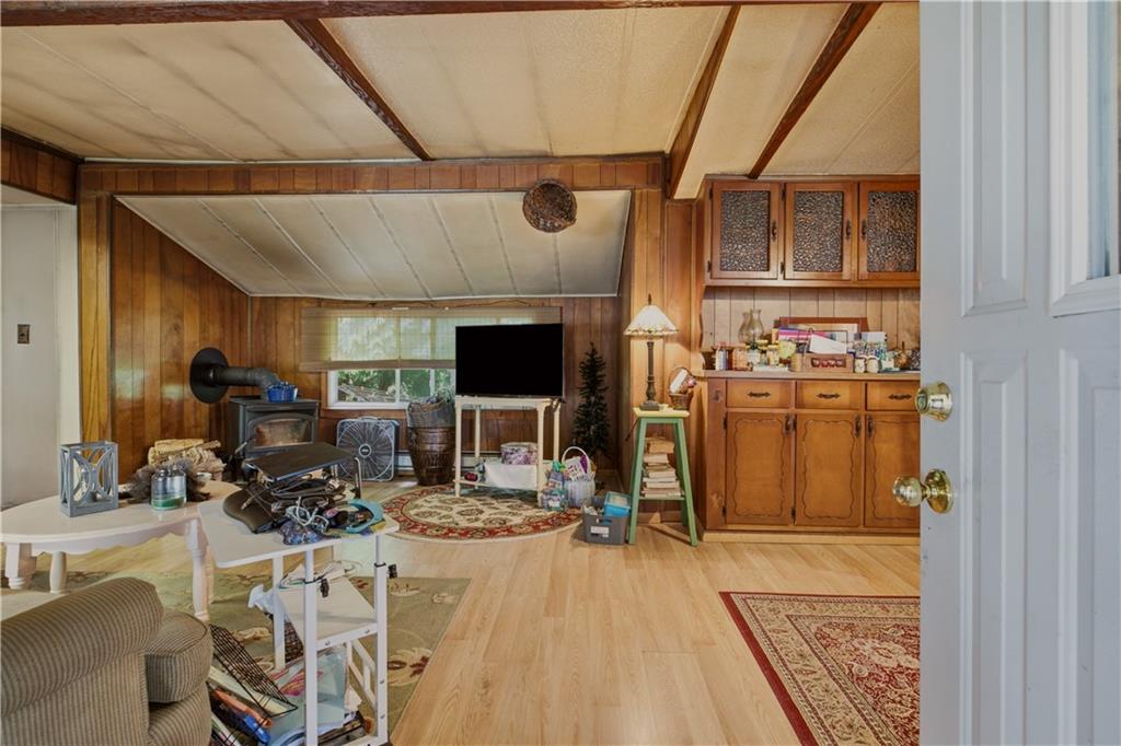 24 North Drive Property Photo 5