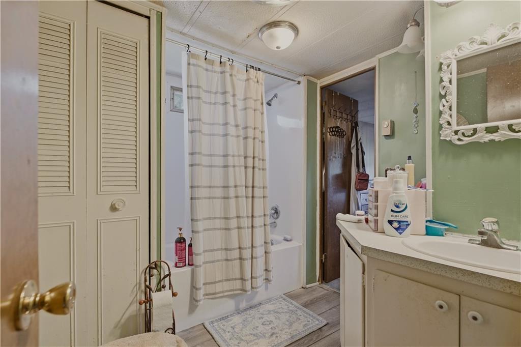 24 North Drive Property Photo 16