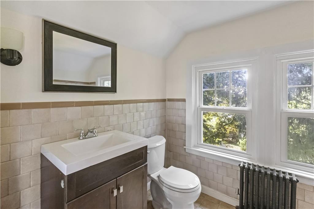 90 Hilltop Road Property Photo 16