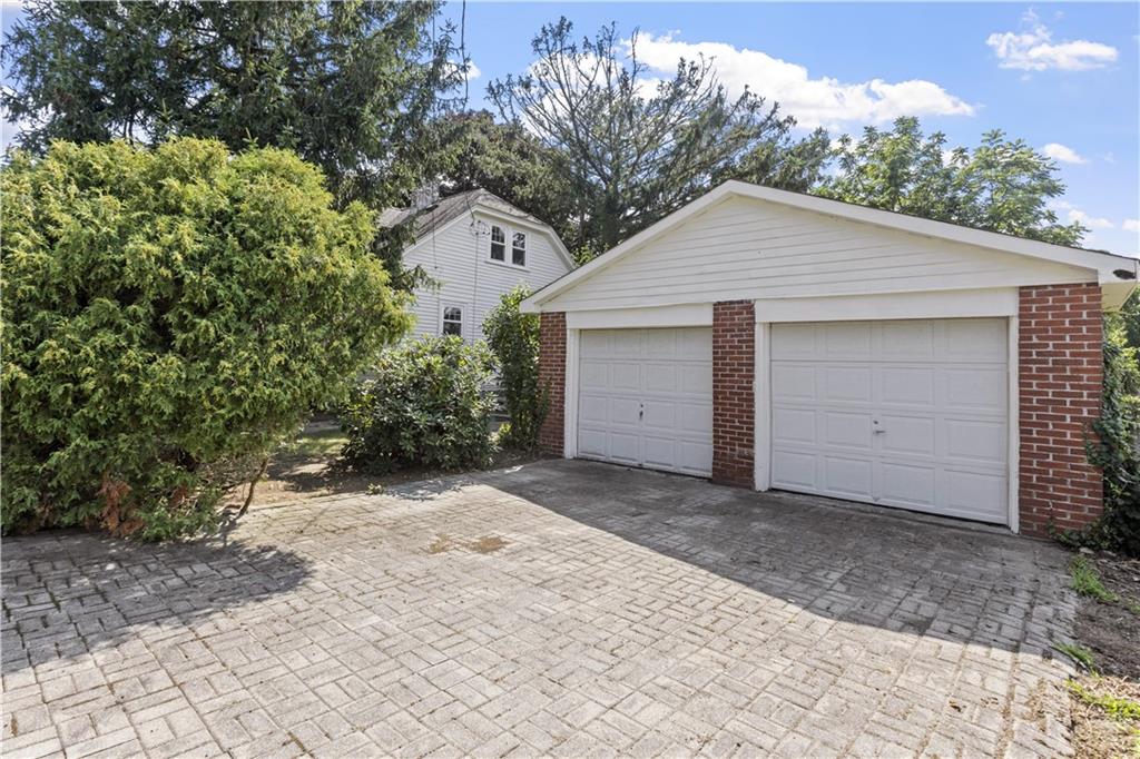 90 Hilltop Road Property Photo 22